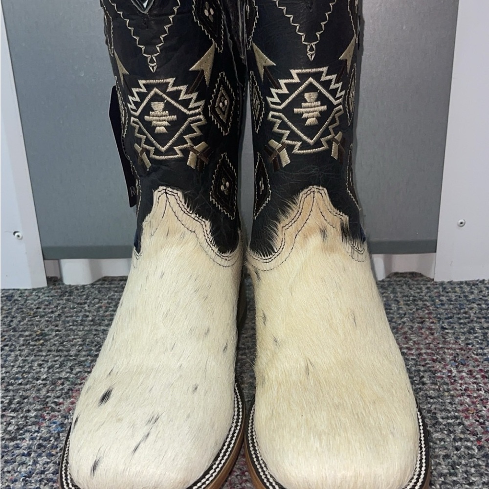 Black and Cream Western Boots